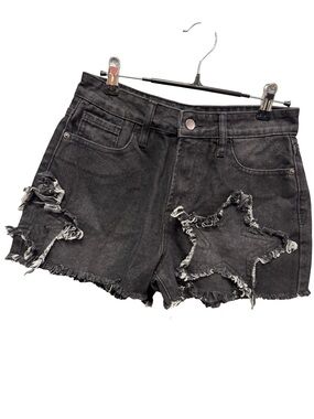 1182 / Fashion Nova Burning Bright Star Patch Denim Shorts Size 3 JR NWT